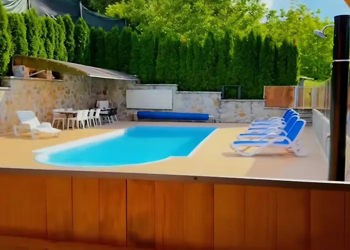 Vikendica Sa Bazenom Pecigrad Semesterbostad *